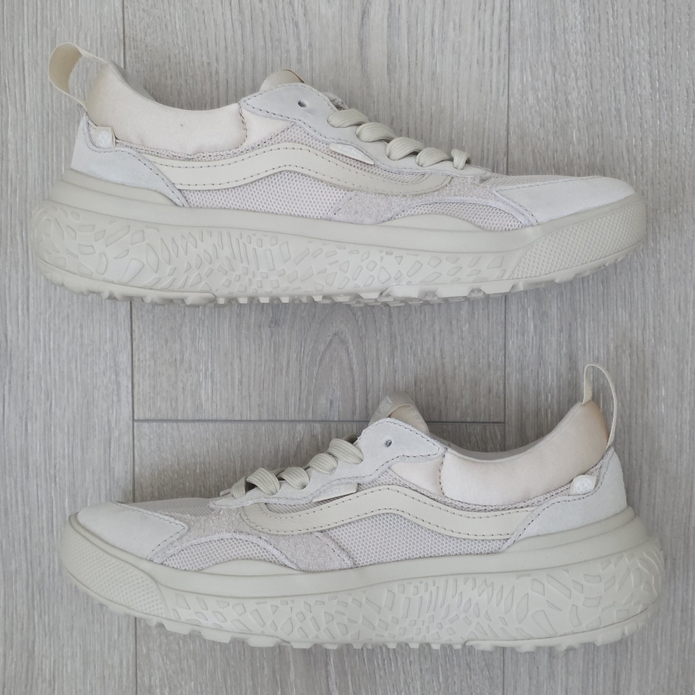 Vans UltraRange Neo VR3 All Terrain Lightweight Shoes Women's Sz 8 New MSRP $125